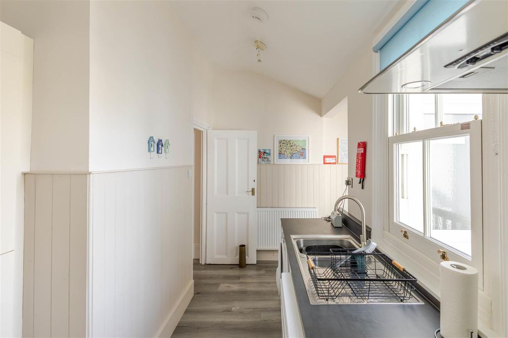 Additional image 13 of 3 bed flat for saleMarina, Bexhill-On-Sea TN40