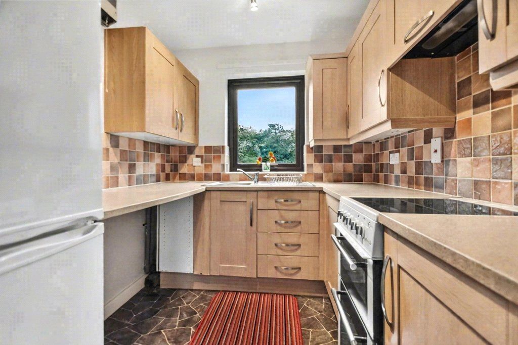 Additional image 3 of 2 bed flat for sale63 Guardian Mews, Lynwood Garth, Leeds, West Yorkshire LS12