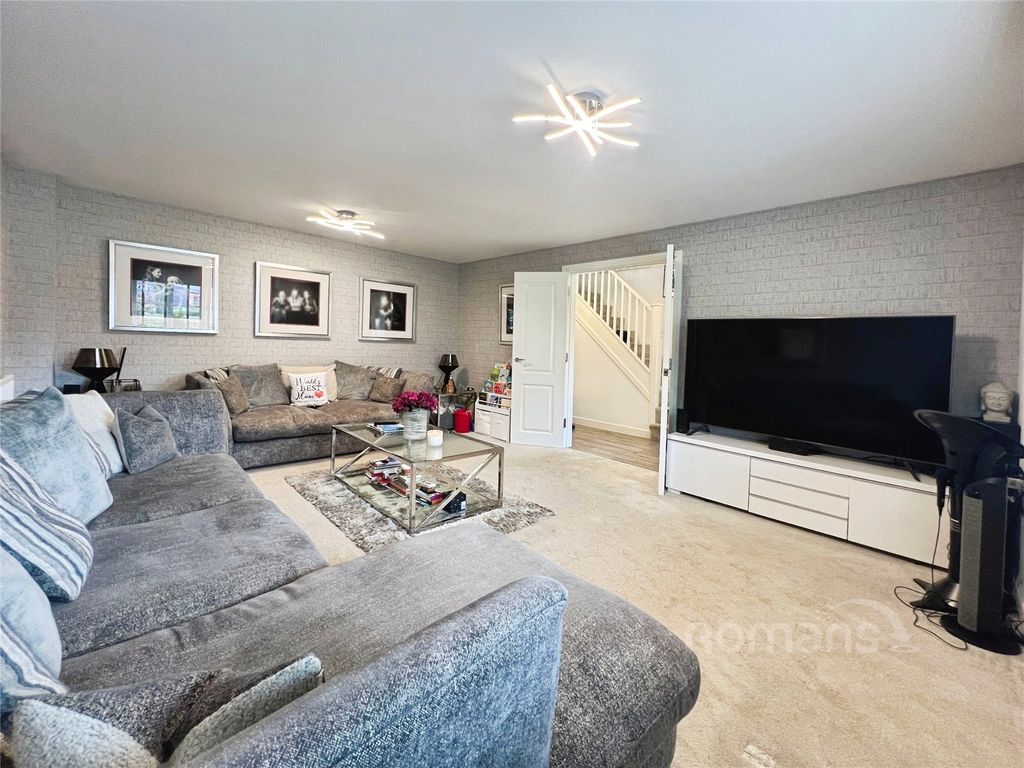 Additional image 18 of 5 bed town house for saleFrench Drive, Wellesley, Aldershot GU11