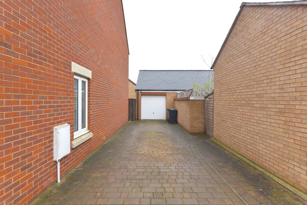 Additional image 25 of 4 bed detached house for saleCoates Road, Biggleswade SG18