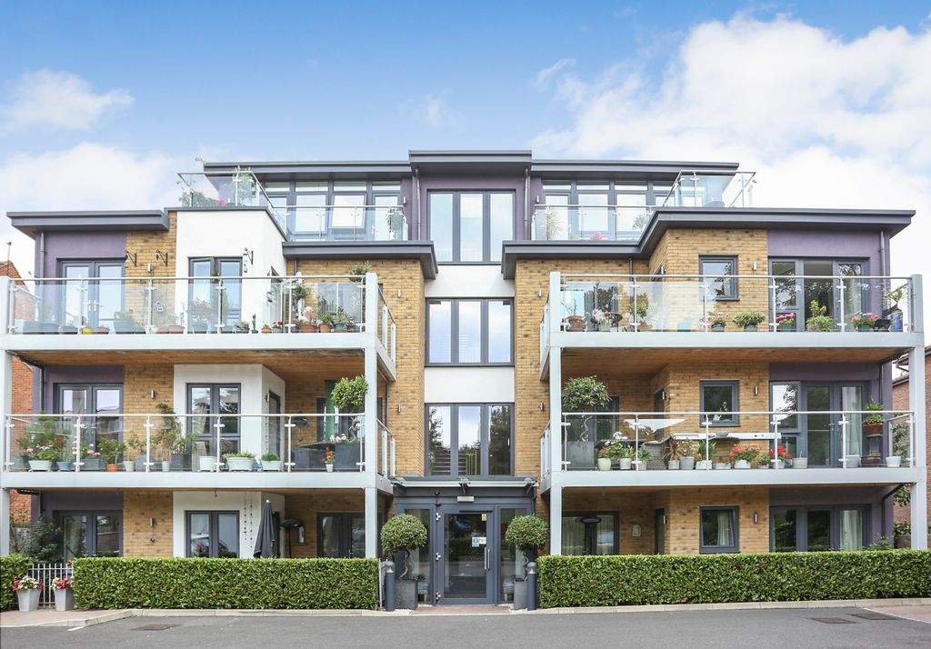 Additional image 16 of 2 bed flat for sale57 Albemarle Road, Beckenham BR3