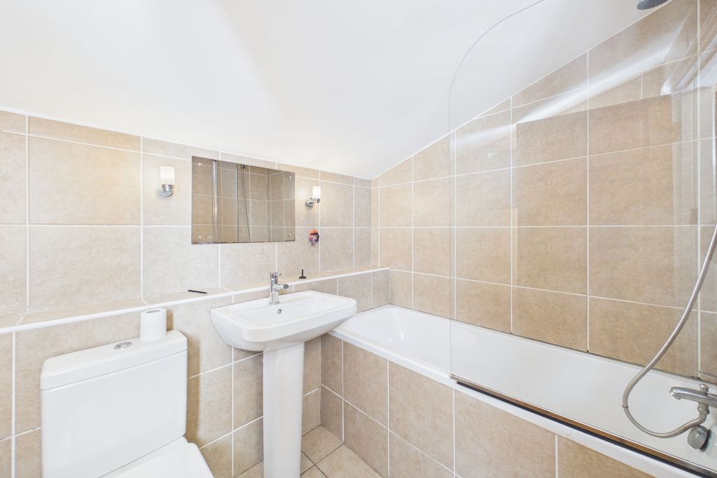 Additional image 13 of 2 bed flat for sale32A Windermere Road, Kendal LA9