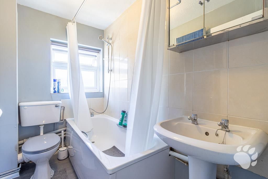 Additional image 10 of 1 bed flat for saleLong Riding, Basildon SS14