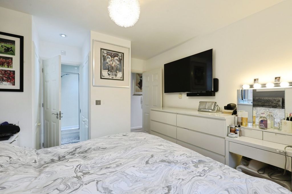 Additional image 10 of 2 bed flat for saleBritannia Road, Banbury OX16