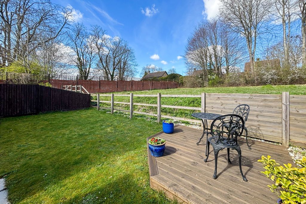 Additional image 4 of 2 bed maisonette for salePaddock Way, Alresford SO24