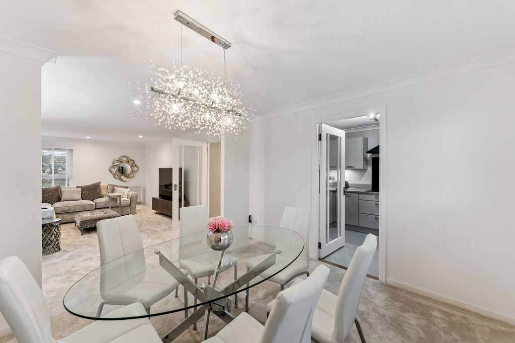 Additional image 7 of 2 bed flat for saleBallagan Place, Milngavie G62