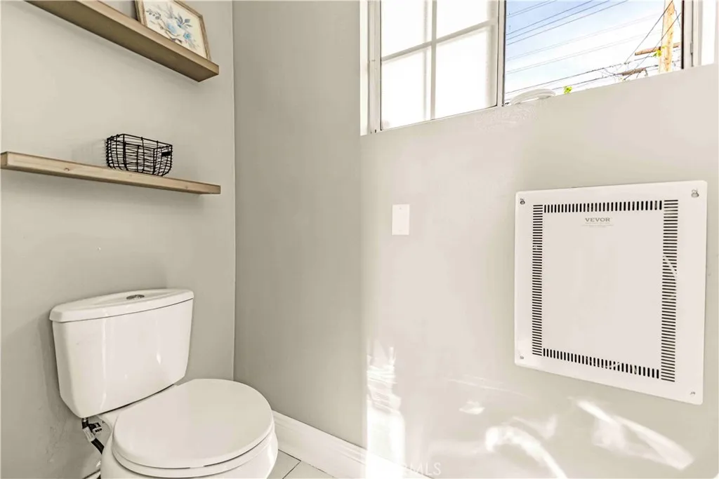 Additional image 15 of 15534 Carfax Ave, Bellflower, CA 90706
