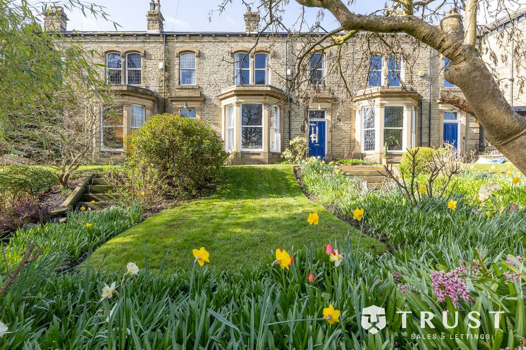 Additional image 5 of 4 bed terraced house for saleGrosvenor Road, Batley WF17