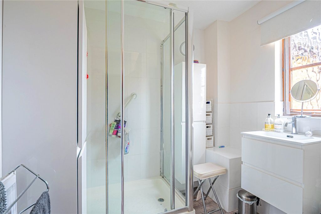 Additional image 7 of 2 bed maisonette for saleBridge Street, Berkhamsted, Hertfordshire HP4