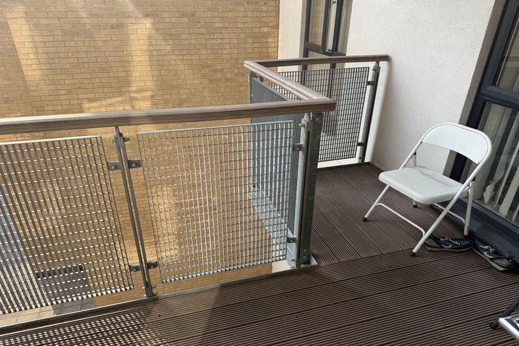 Additional image 11 of 2 bed flat for saleSaxon House DA17
