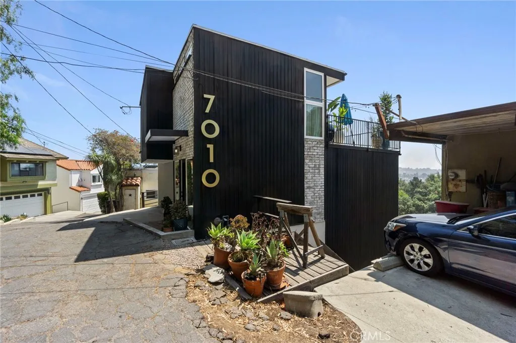 Additional image 7 of 7010 Loyal Trail, Los Angeles, CA 90068