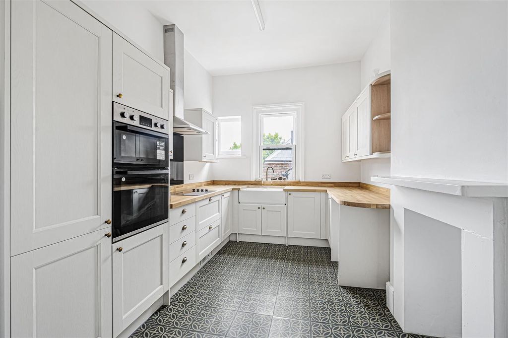 Additional image 4 of 3 bed flat for saleNinfield Road, Bexhill-On-Sea TN39