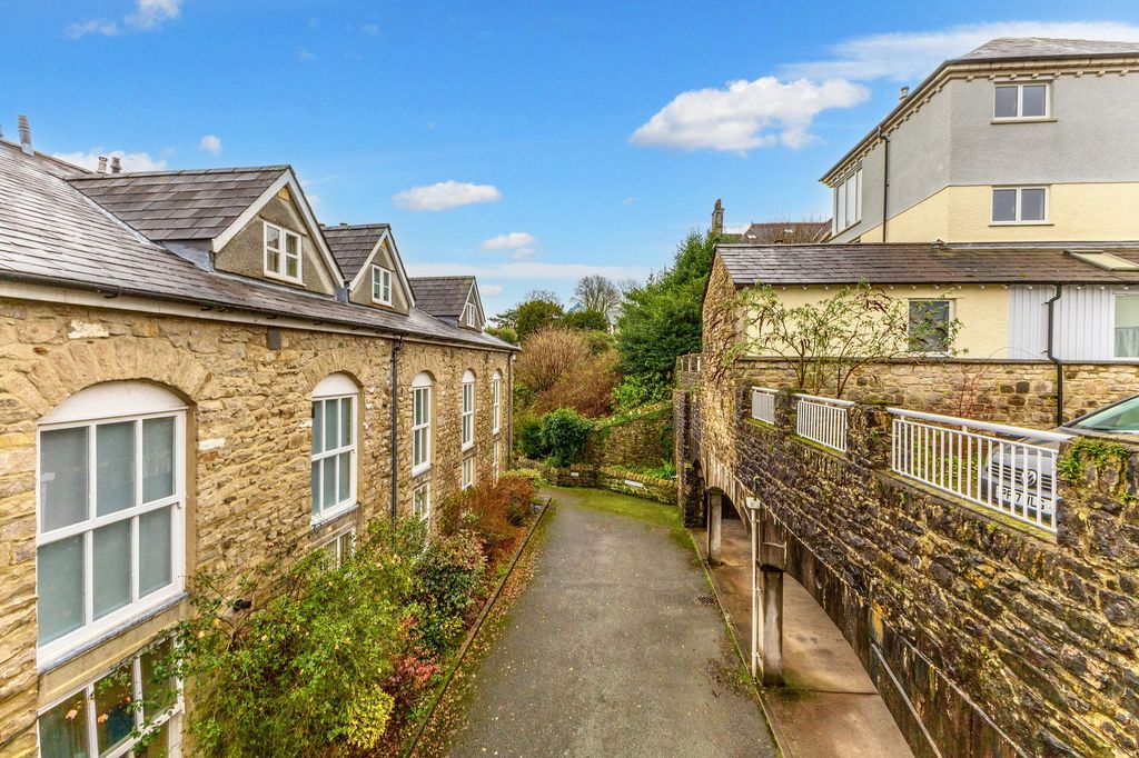 Additional image 20 of 2 bed flat for sale19 High Fellside, Kendal LA9
