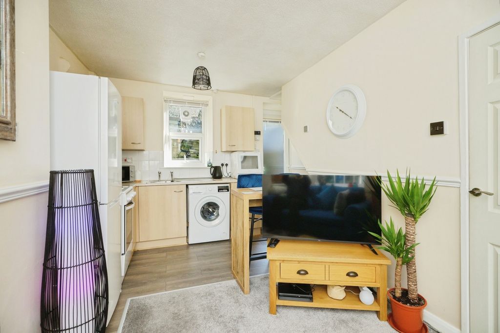Additional image 4 of 1 bed terraced house for saleHigh Street, Blaenau Ffestiniog, Gwynedd LL41