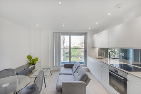 Grange Walk, London SE1
