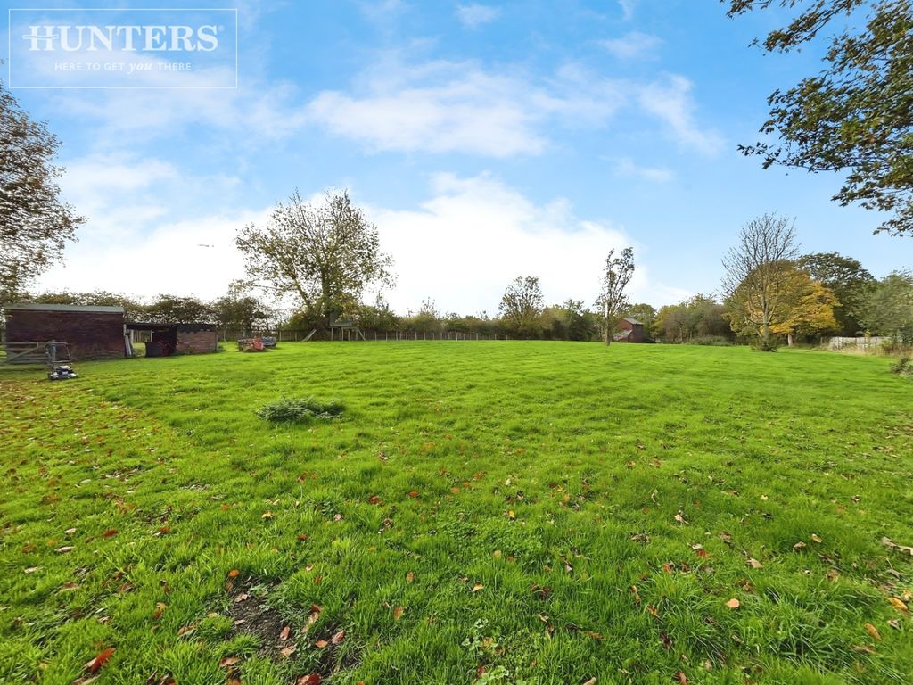 Additional image 27 of 5 bed detached house for saleLund Hill Lane, Royston, Barnsley S71