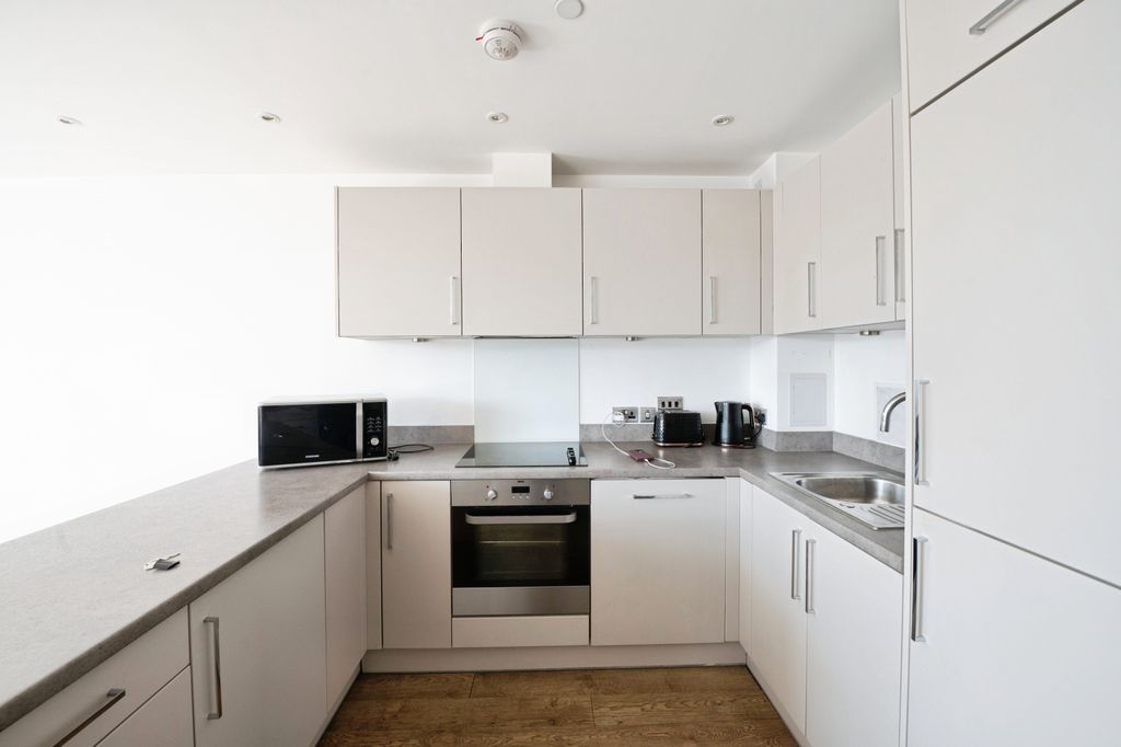 Additional image 3 of 2 bed flat for saleCambridge Road, Barking IG11
