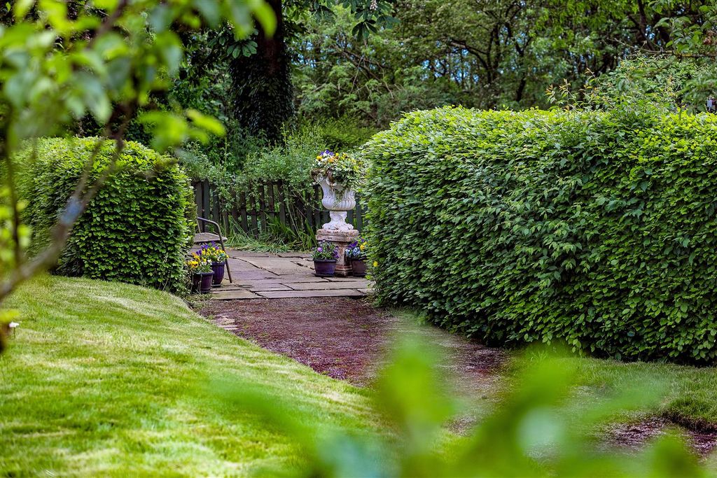 Additional image 76 of 4 bed country house for saleWesterhill House, Westerhill, Ashton-Under-Lyne OL7