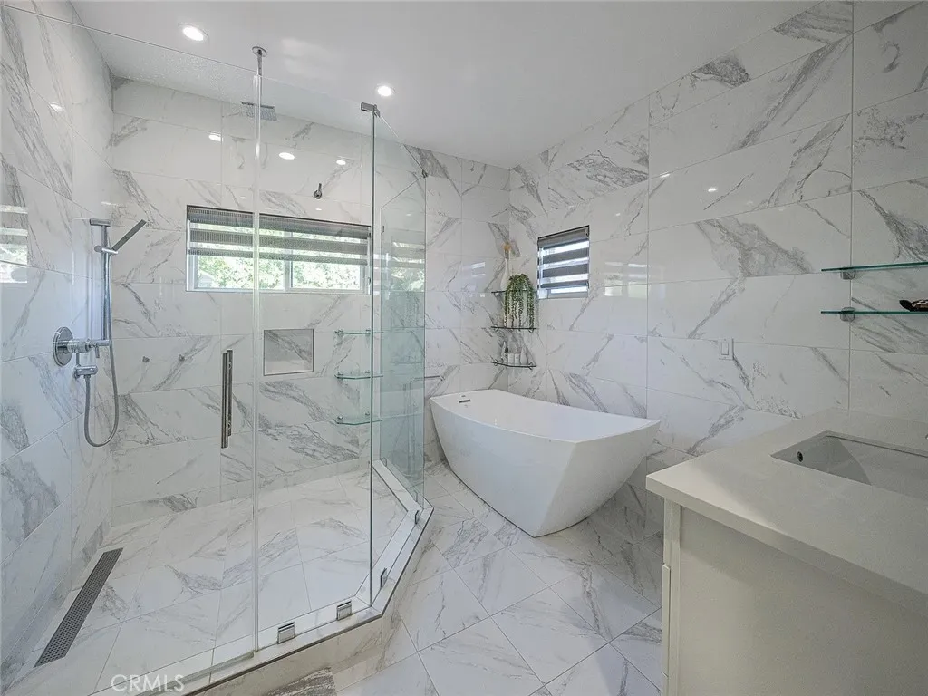 Additional image 16 of 430 N Parish Pl, Burbank, CA 91506