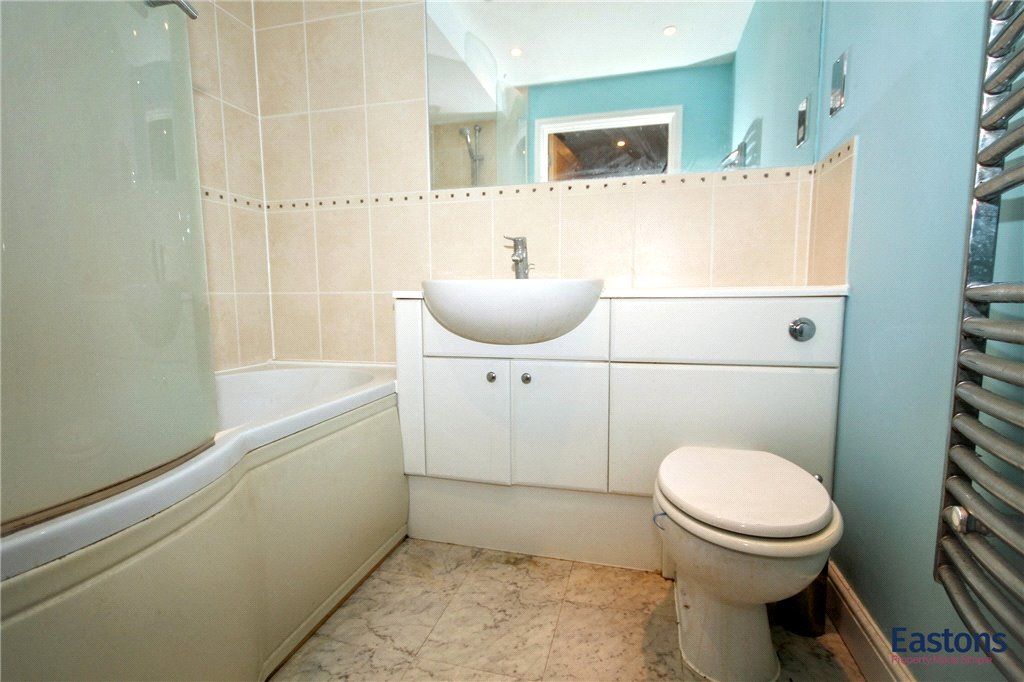 Additional image 13 of 2 bed flat for saleElizabeth Drive, Banstead SM7