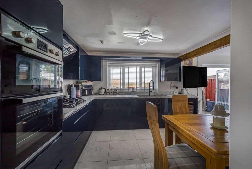 Additional image 11 of 3 bed semi-detached house for saleHengoed Hall Drive, Hengoed CF82