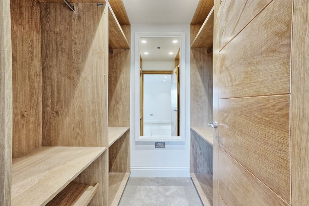 Additional image 37 of 6 bed detached house for saleCurtis Road, Emerson Park RM11