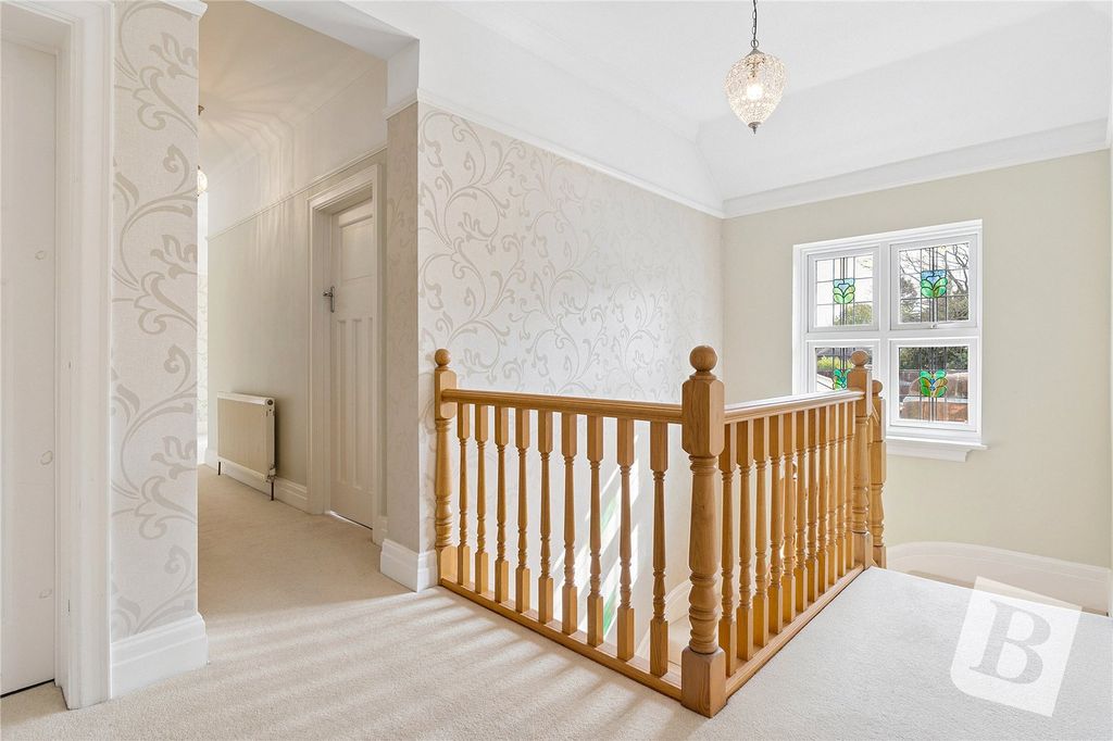 Additional image 29 of 6 bed detached house for saleElm Grove, Emerson Park RM11
