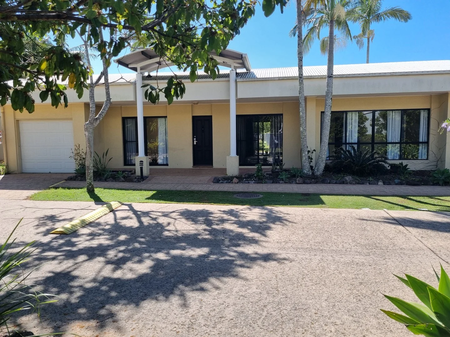4/151-153 Mudjimba Beach Road, Mudjimba QLD 4564