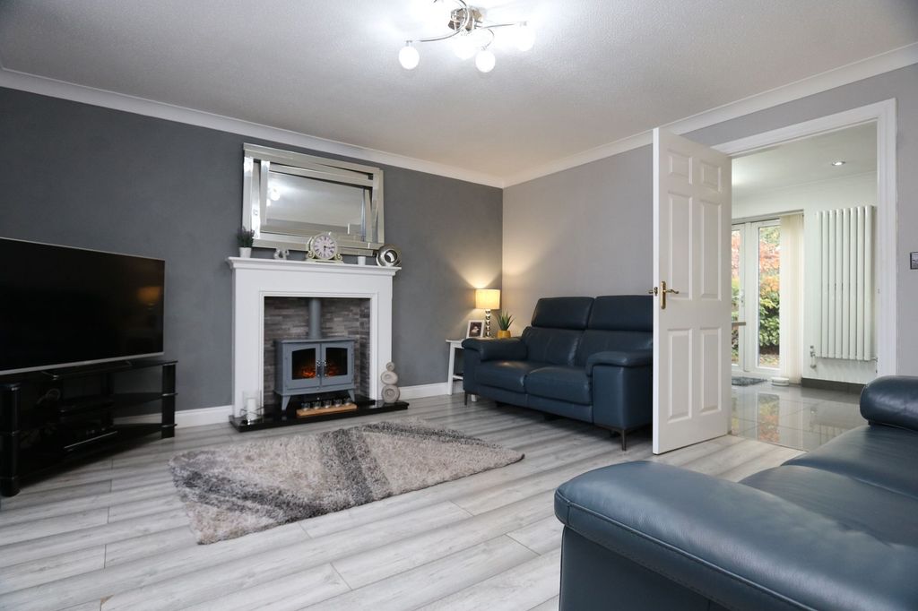 Additional image 3 of 4 bed detached house for saleDannog Y Coed, (Pencoedtre), Barry CF63