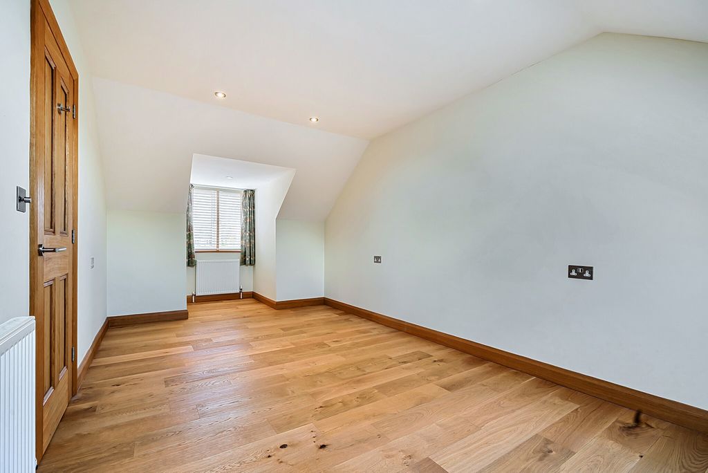 Additional image 29 of 4 bed detached house for saleNorthcourt Avenue, Reading RG2