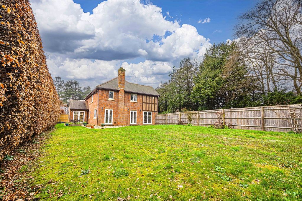 Additional image 30 of 5 bed detached house for saleShenstone Hill, Gravel Path, Berkhamsted, Hertfordshire HP4