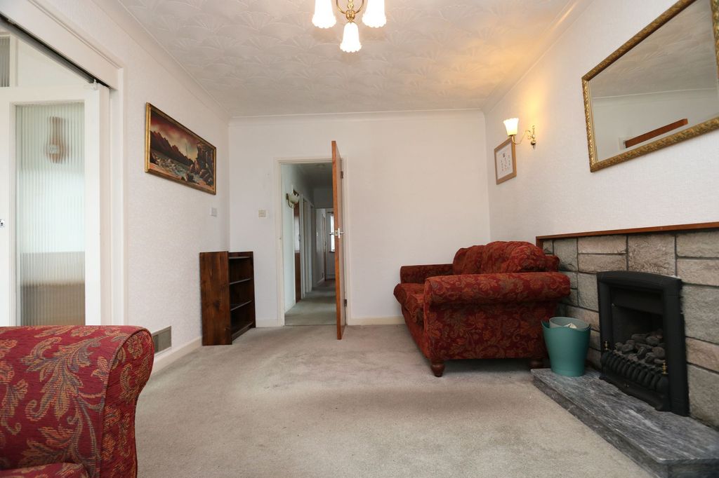 Additional image 4 of 4 bed detached bungalow for saleMin-Y-Mor, Barry CF62
