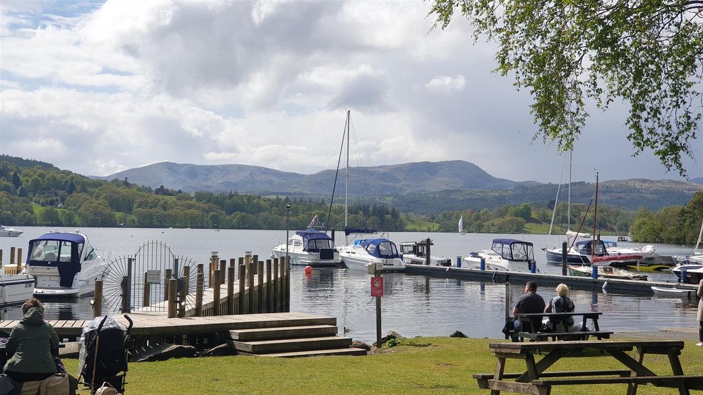Additional image 10 of 3 bed mobile/park home for saleWhite Cross Bay Holiday Park, Ambleside Road Troutbeck Bridge, Windermere, Cumbria LA23