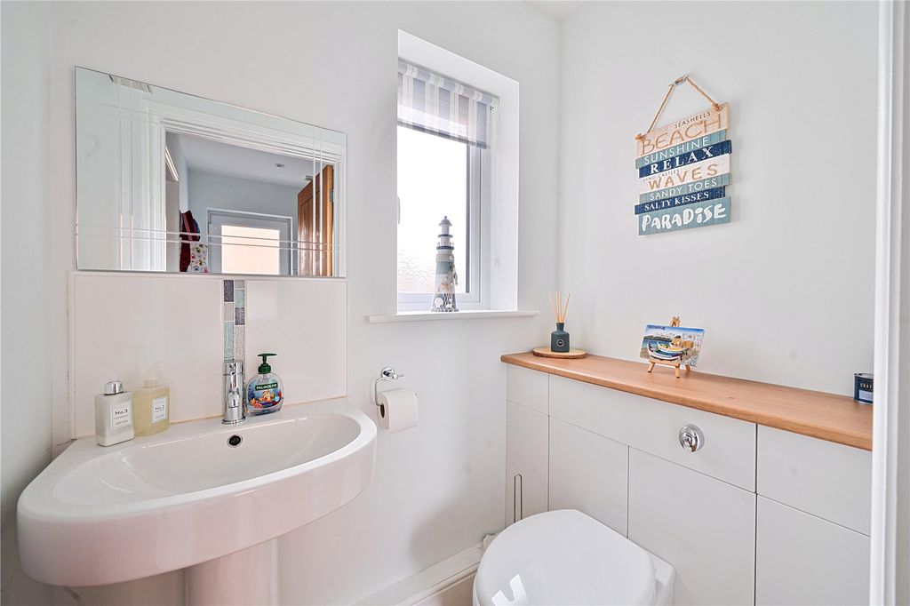 Additional image 5 of 4 bed detached house for saleHarvest Close, Roundswell, Barnstaple, Devon EX31