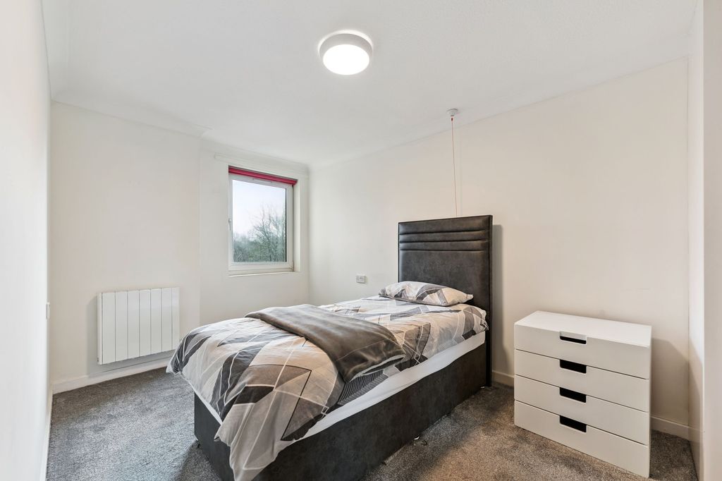 Additional image 8 of 1 bed property for saleFairview Court, Main Street, Milngavie G62