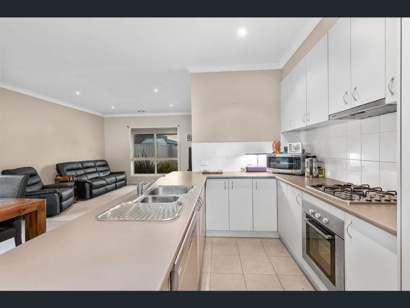 Additional image 2 of 2/1127 Geelong Rd, Mount Clear VIC 3350