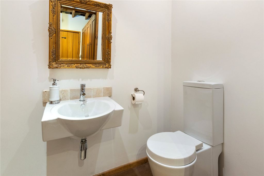Additional image 23 of 5 bed bungalow for saleLincoln Road, Welton Le Wold, Louth, Lincolnshire LN11