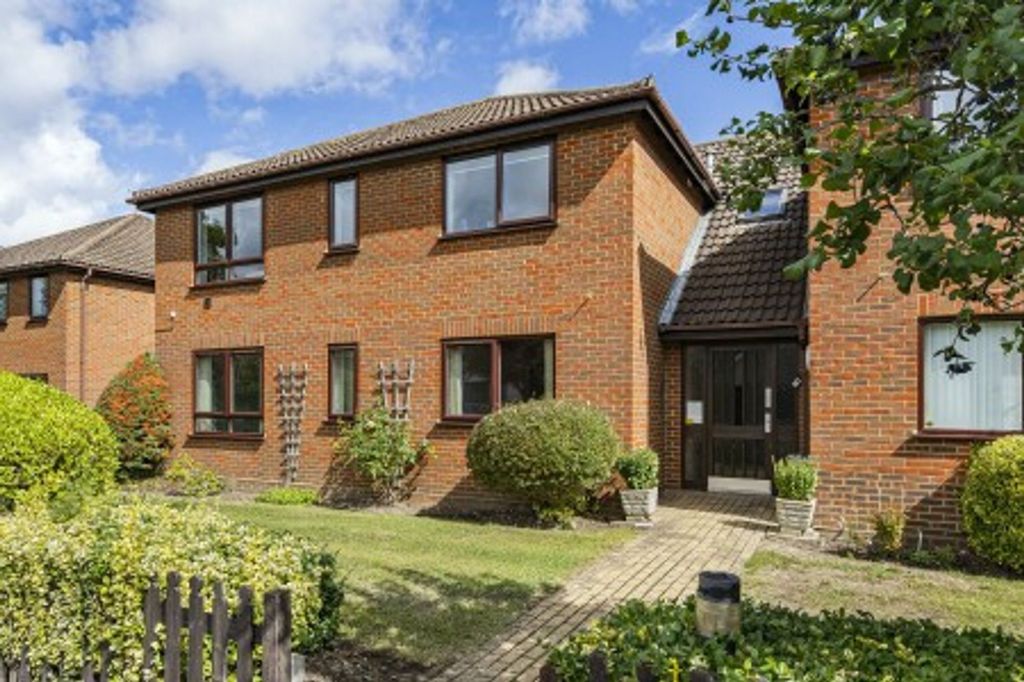 Additional image 3 of 1 bed property for saleGreville Park Road, Ashtead KT21
