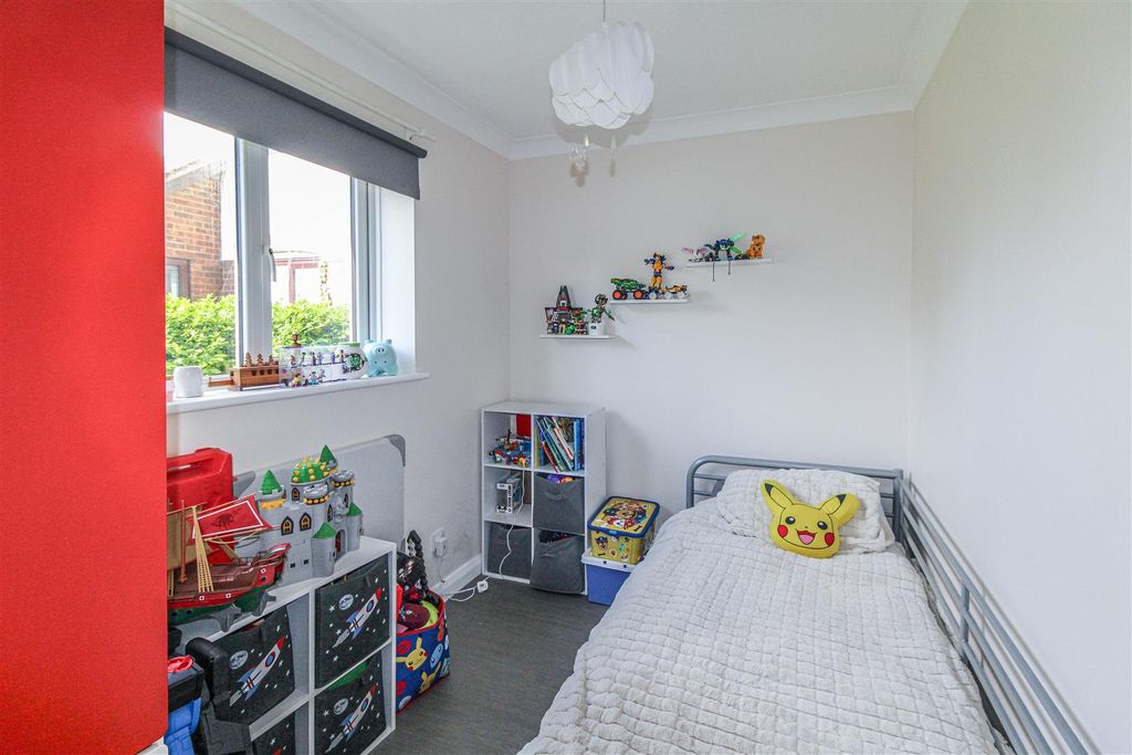 Additional image 7 of 2 bed maisonette for saleAbbots Court, Noak Bridge SS15