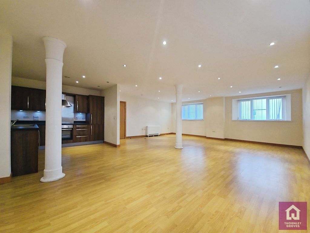 2 bed flat for saleDock Road, Birkenhead, Merseyside CH41 photo 4