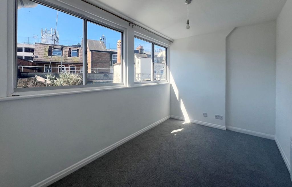 Additional image 4 of 1 bed flat for saleFlat 5, 11 Seale Street, St Helier JE2