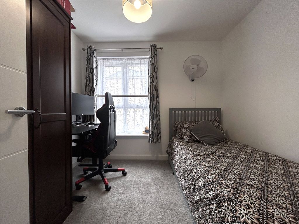 Additional image 5 of 2 bed flat for saleMcgrigor Mews, Wellesley, Aldershot, Hampshire GU11