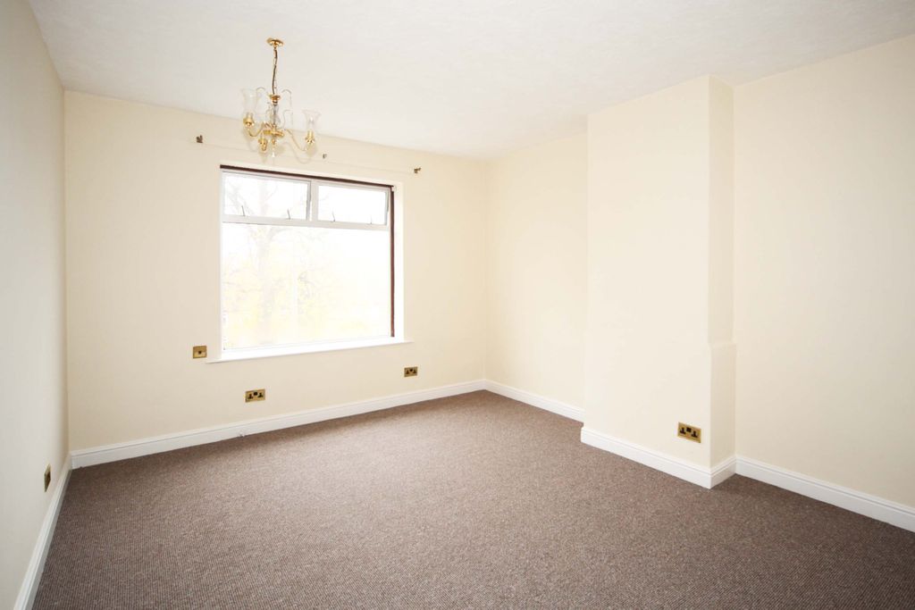 Additional image 5 of 2 bed flat for saleDale Road North, Darley Dale, Matlock DE4