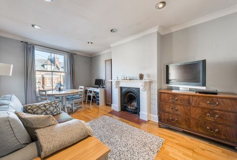 Fitzwilliam Road SW4