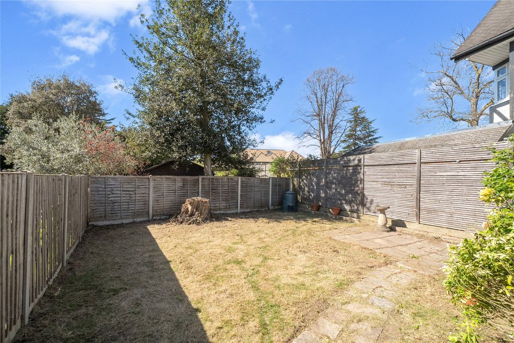 Additional image 10 of 3 bed flat for saleFoxgrove Road, Beckenham BR3