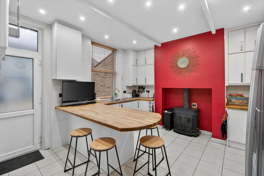Additional image 10 of 4 bed semi-detached house for saleGisburn Road, Barnoldswick BB18
