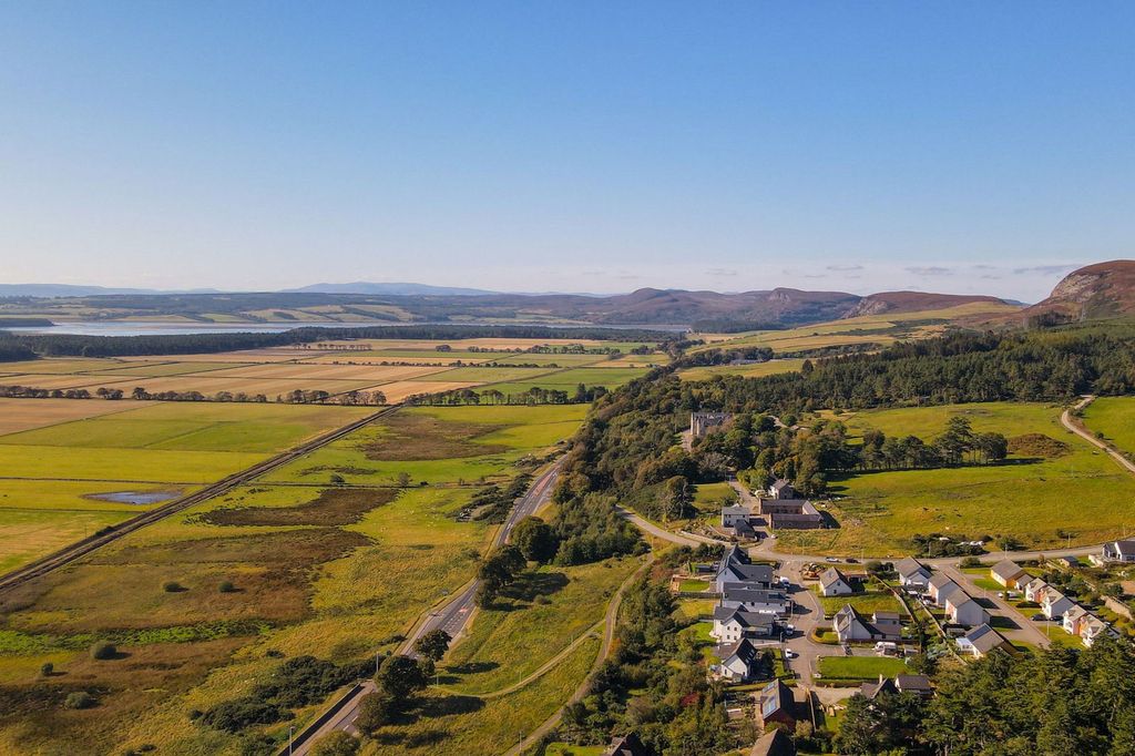 Land for salePlot 3, Tarbat View, Golspie, Sutherland KW10 photo 4