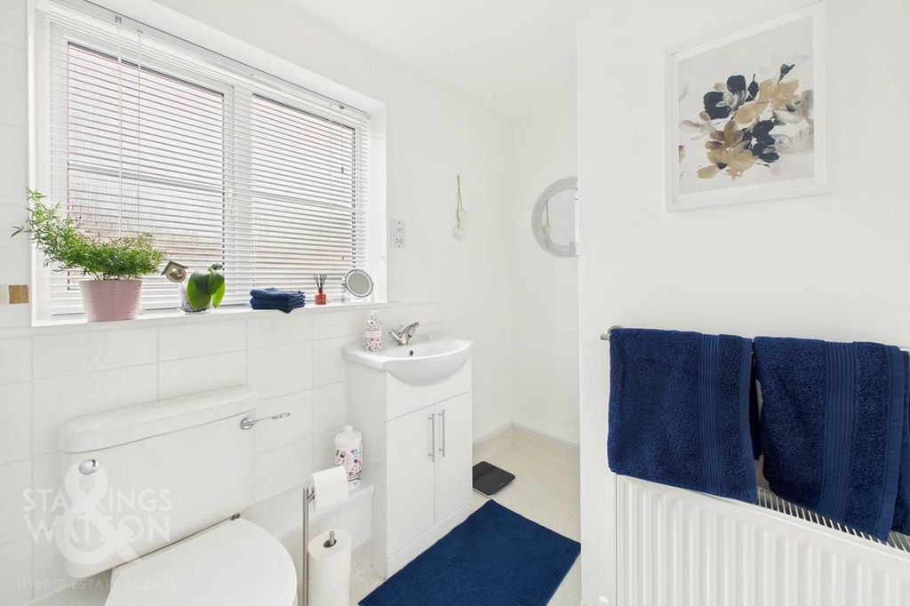 Additional image 15 of 2 bed flat for saleHolly Blue Road, Wymondham, Norwich NR18