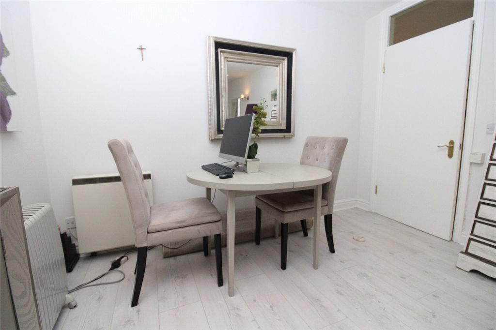 Additional image 8 of 1 bed flat for saleBrook Lane, Alderley Edge, Cheshire SK9