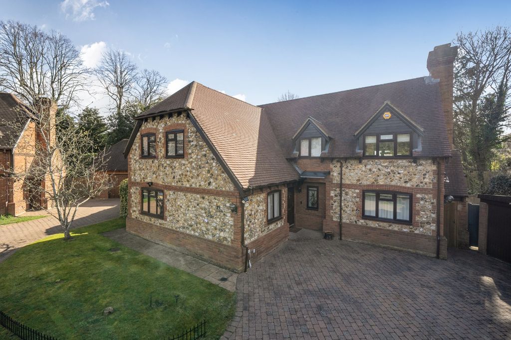 Additional image 35 of 5 bed detached house for saleVicarage Road, Reading, Berkshire RG2